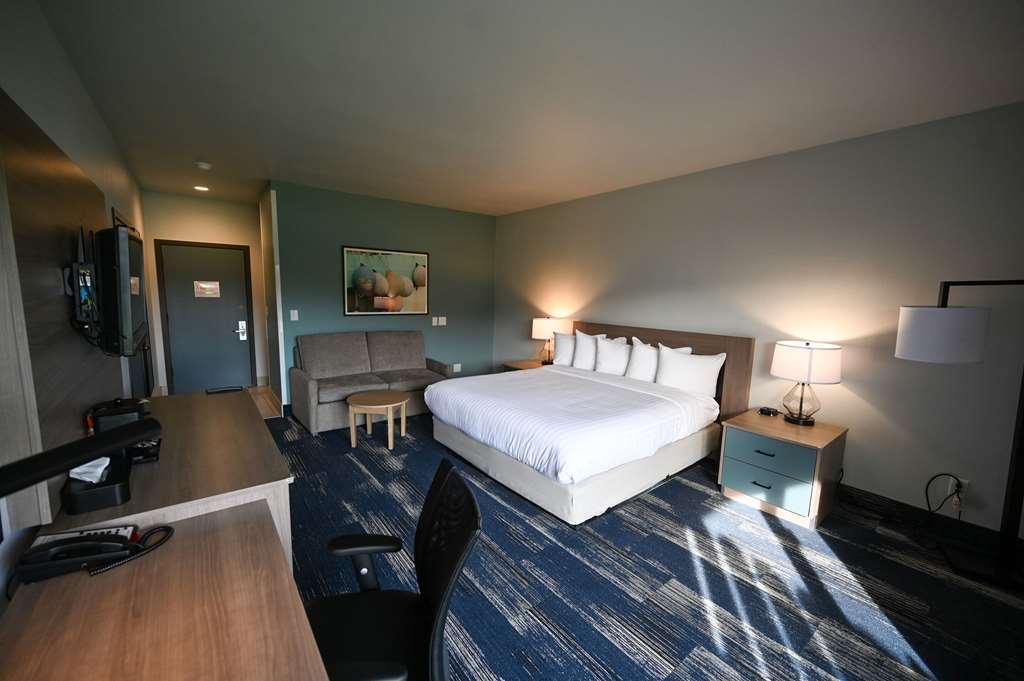Edgewater Inn And Suites, Ascend Hotel Collection Coos Bay Room photo